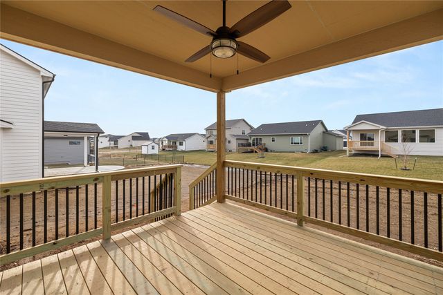 2904 NW Fairfield Court, Ankeny, IA 50023