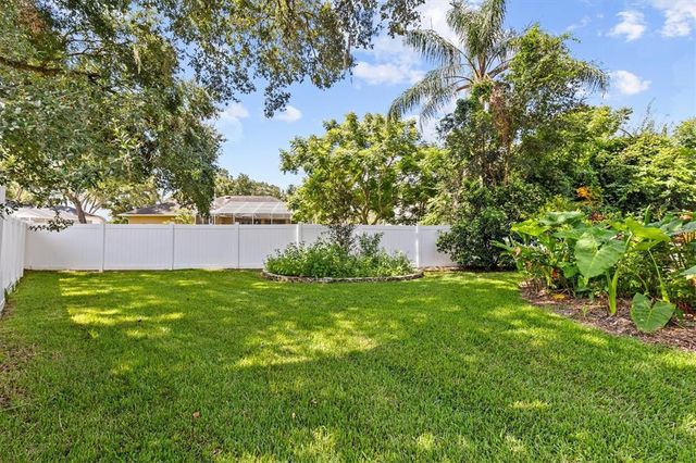 2213 MOUNTAIN MEADOW WAY, Valrico, FL 33594
