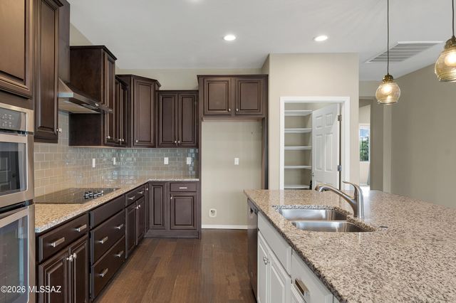 14029 N Bright Angel Trail, Marana, AZ 85658