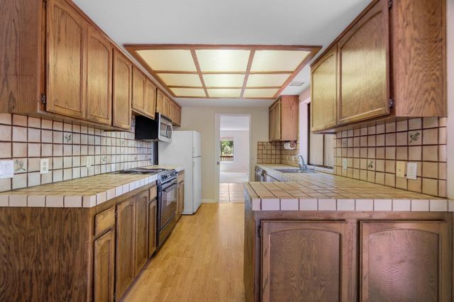 3830 Wilson Loop, Placerville, CA 95667