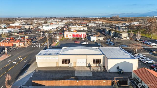 323 E 3rd Avenue, Moses Lake, WA 98837