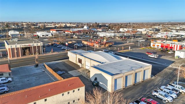 323 E 3rd Avenue, Moses Lake, WA 98837