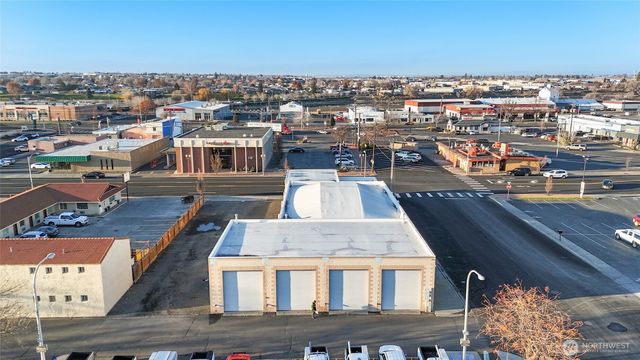 323 E 3rd Avenue, Moses Lake, WA 98837