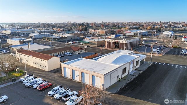 323 E 3rd Avenue, Moses Lake, WA 98837