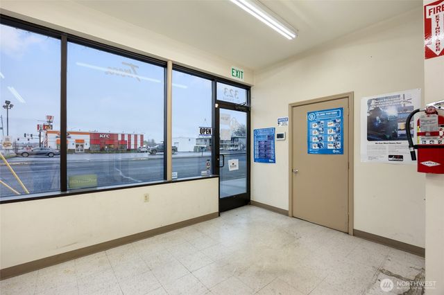 323 E 3rd Avenue, Moses Lake, WA 98837