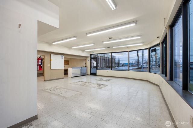 323 E 3rd Avenue, Moses Lake, WA 98837