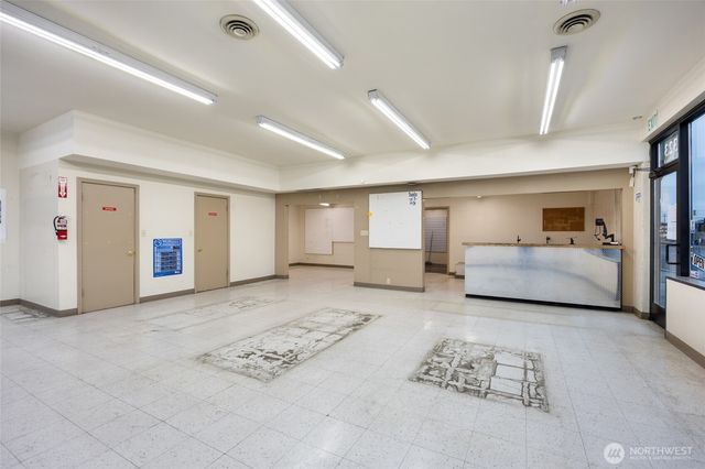 323 E 3rd Avenue, Moses Lake, WA 98837