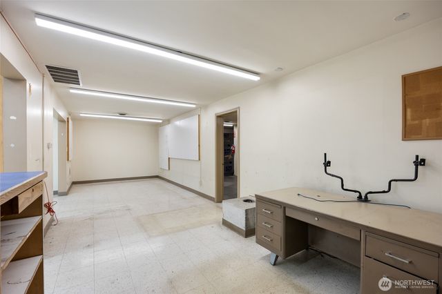 323 E 3rd Avenue, Moses Lake, WA 98837