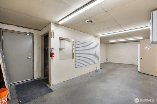 323 E 3rd Avenue, Moses Lake, WA 98837