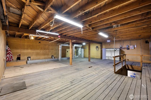 323 E 3rd Avenue, Moses Lake, WA 98837