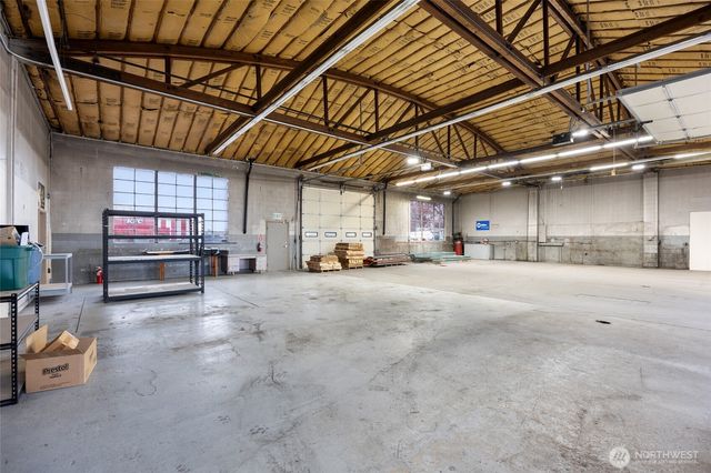 323 E 3rd Avenue, Moses Lake, WA 98837