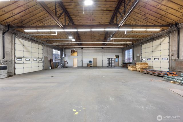 323 E 3rd Avenue, Moses Lake, WA 98837