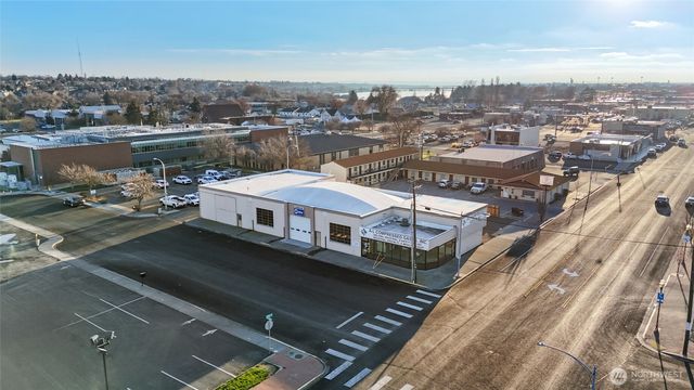 323 E 3rd Avenue, Moses Lake, WA 98837