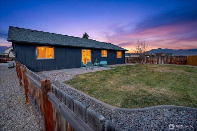 2532 Aviation Drive, East Wenatchee, WA 98802