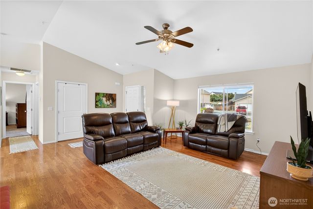 2532 Aviation Drive, East Wenatchee, WA 98802