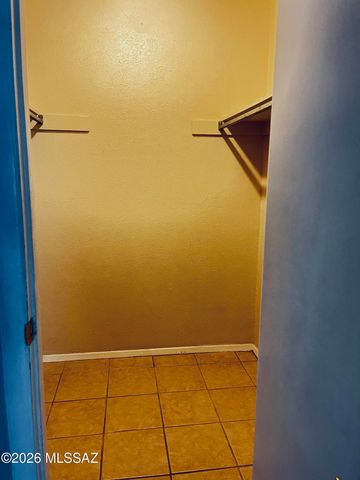1620 N Wilmot Rd Unit F228, Tucson, AZ 85712