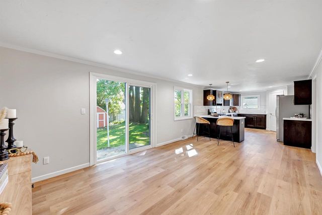 1017 RAYMOND STREET, Green Bay, WI 54304