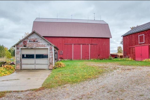 8390 E Pittsburg Road, Durand, MI 48429