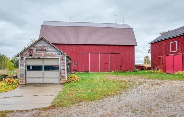 8390 E Pittsburg Road, Durand, MI 48429