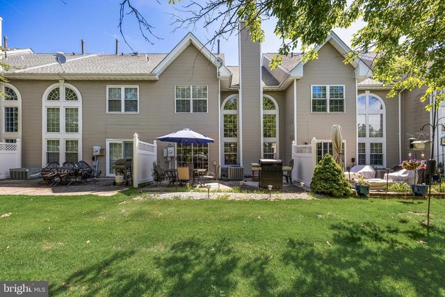 17 GREENS WAY, Blackwood, NJ 08012
