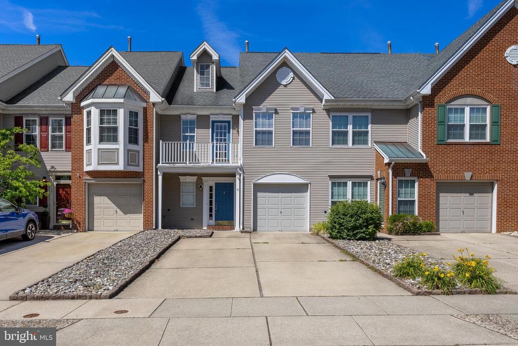 17 GREENS WAY, Blackwood, NJ 08012