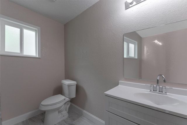 2627 Bayou Avenue, Baytown, TX 77520