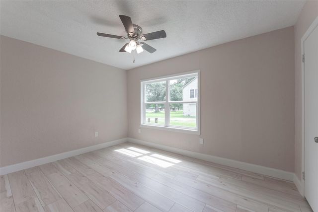 2627 Bayou Avenue, Baytown, TX 77520