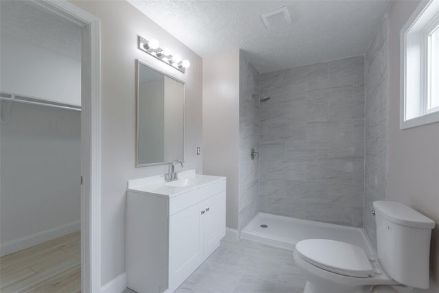 2627 Bayou Avenue, Baytown, TX 77520
