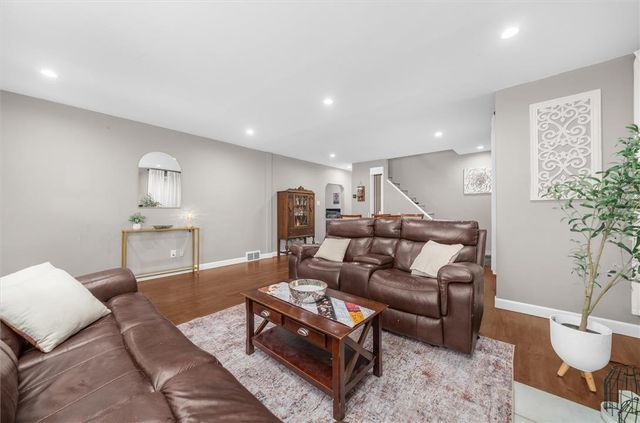 614 Crestline Avenue, Salisbury Twp, PA 18015