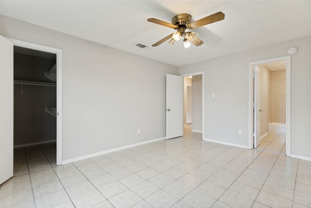 3219 Green Ridge Street, Fort Worth, TX 76133