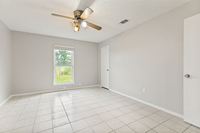 3219 Green Ridge Street, Fort Worth, TX 76133
