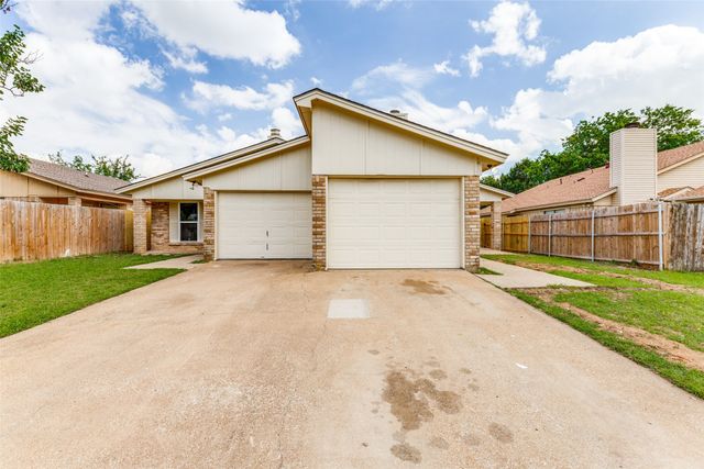3219 Green Ridge Street, Fort Worth, TX 76133