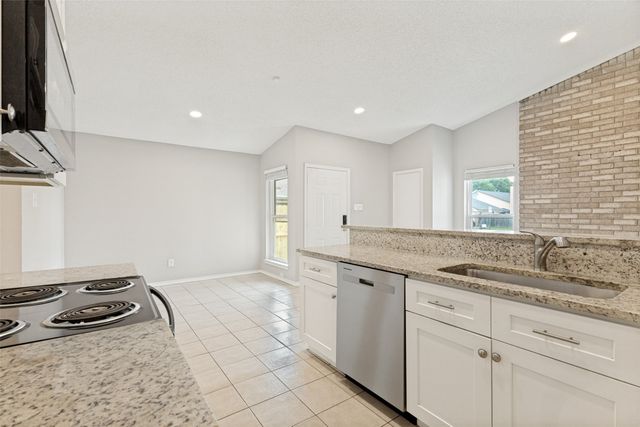 3219 Green Ridge Street, Fort Worth, TX 76133