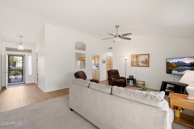 9327 W MOUNTAIN VIEW Road, Peoria, AZ 85345