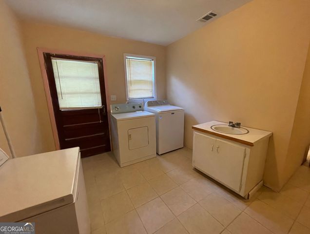 2408 Kingston Highway SE, Rome, GA 30161