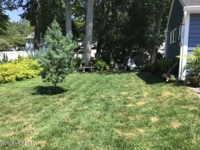 28 Standish Drive, Howell, NJ 07731