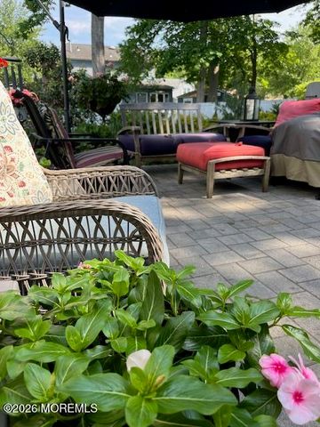 28 Standish Drive, Howell, NJ 07731