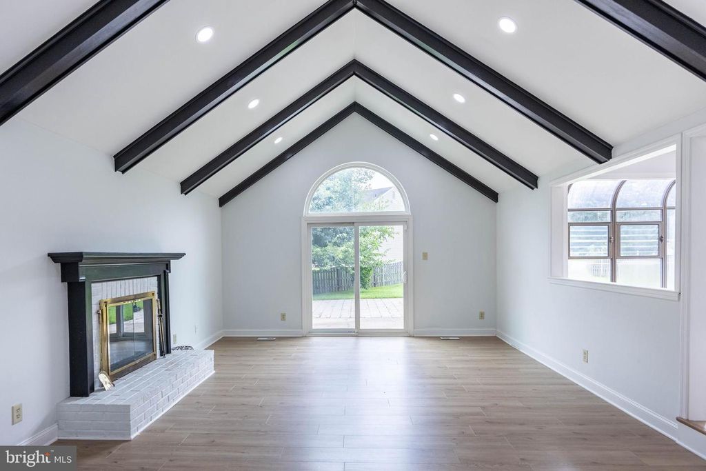 13 STAMFORD DR, Voorhees, NJ 08043