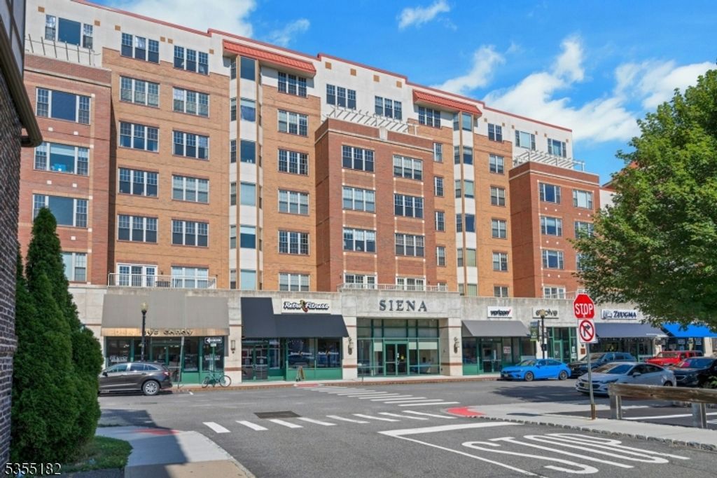 48 S Park St 409, Montclair Twp., NJ 07042
