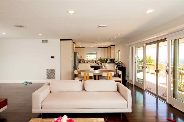 4100 Witzel, Sherman Oaks, CA 91423