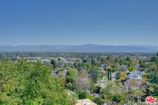 4100 Witzel, Sherman Oaks, CA 91423