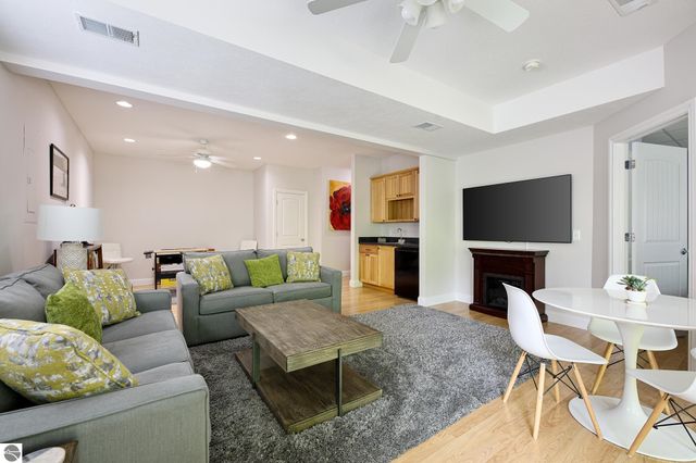 10579 Camrose Circle, Traverse City, MI 49684