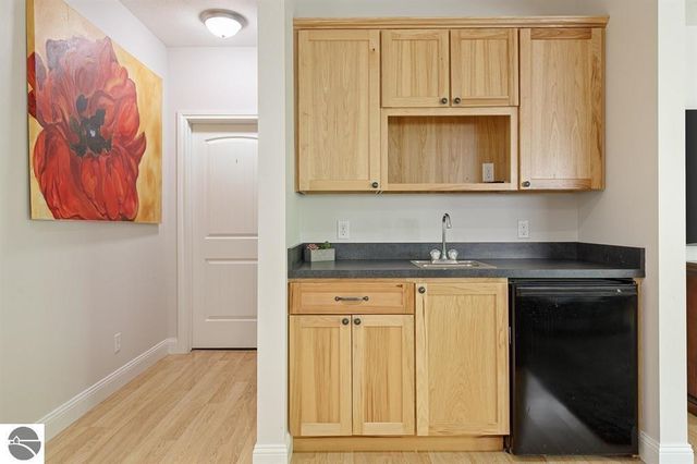 10579 Camrose Circle, Traverse City, MI 49684