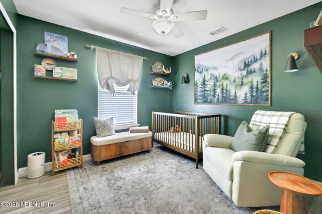 9204 CAMSHIRE Drive, Jacksonville, FL 32244