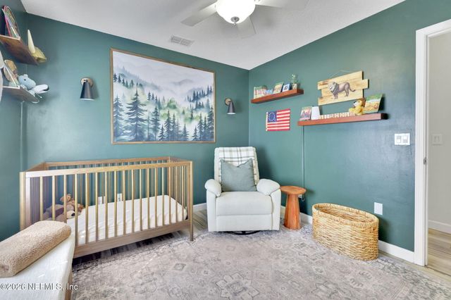 9204 CAMSHIRE Drive, Jacksonville, FL 32244