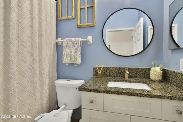 9204 CAMSHIRE Drive, Jacksonville, FL 32244