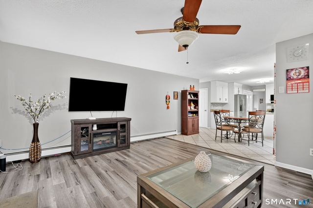 11 Kupchunos Road, South Windsor, CT 06074