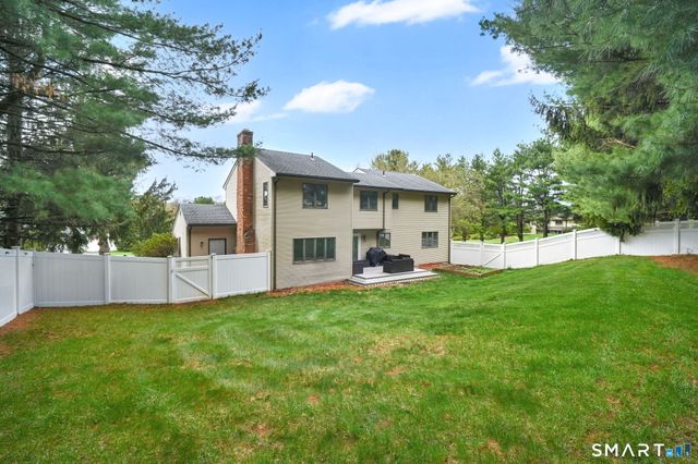 11 Kupchunos Road, South Windsor, CT 06074