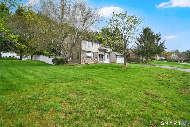 11 Kupchunos Road, South Windsor, CT 06074