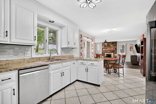 11 Kupchunos Road, South Windsor, CT 06074